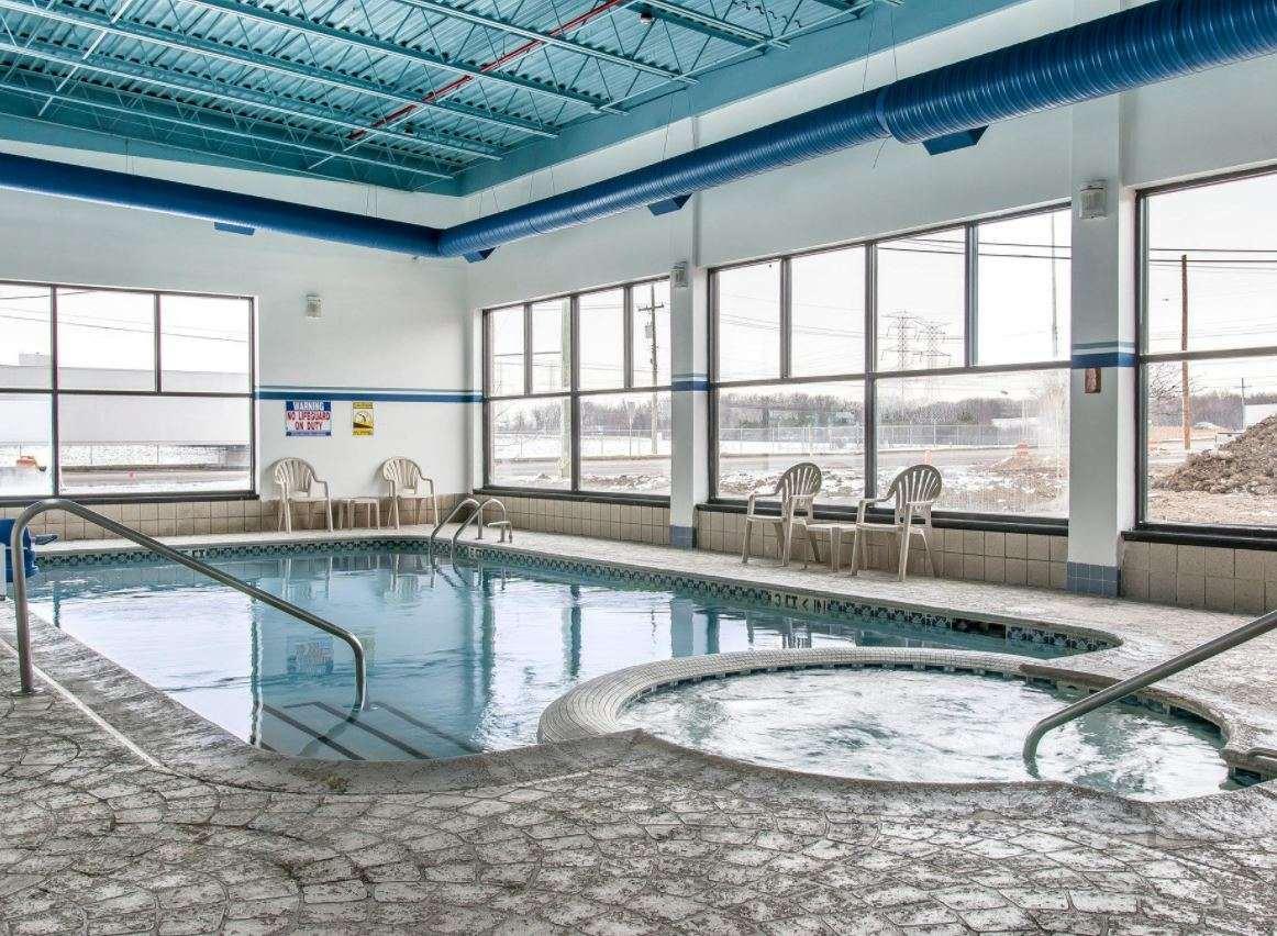 Baymont By Wyndham Flat Rock Hotel Exterior photo