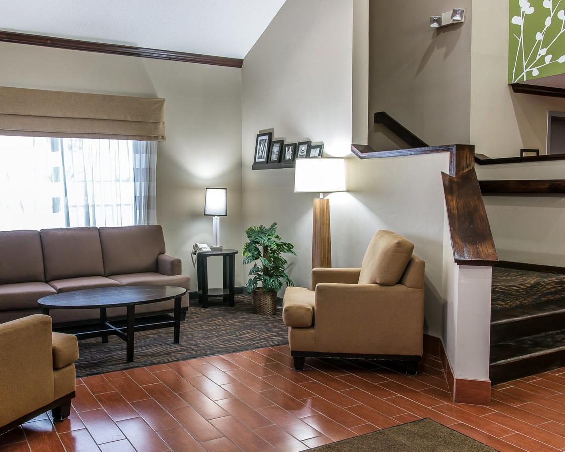 Baymont By Wyndham Flat Rock Hotel Exterior photo